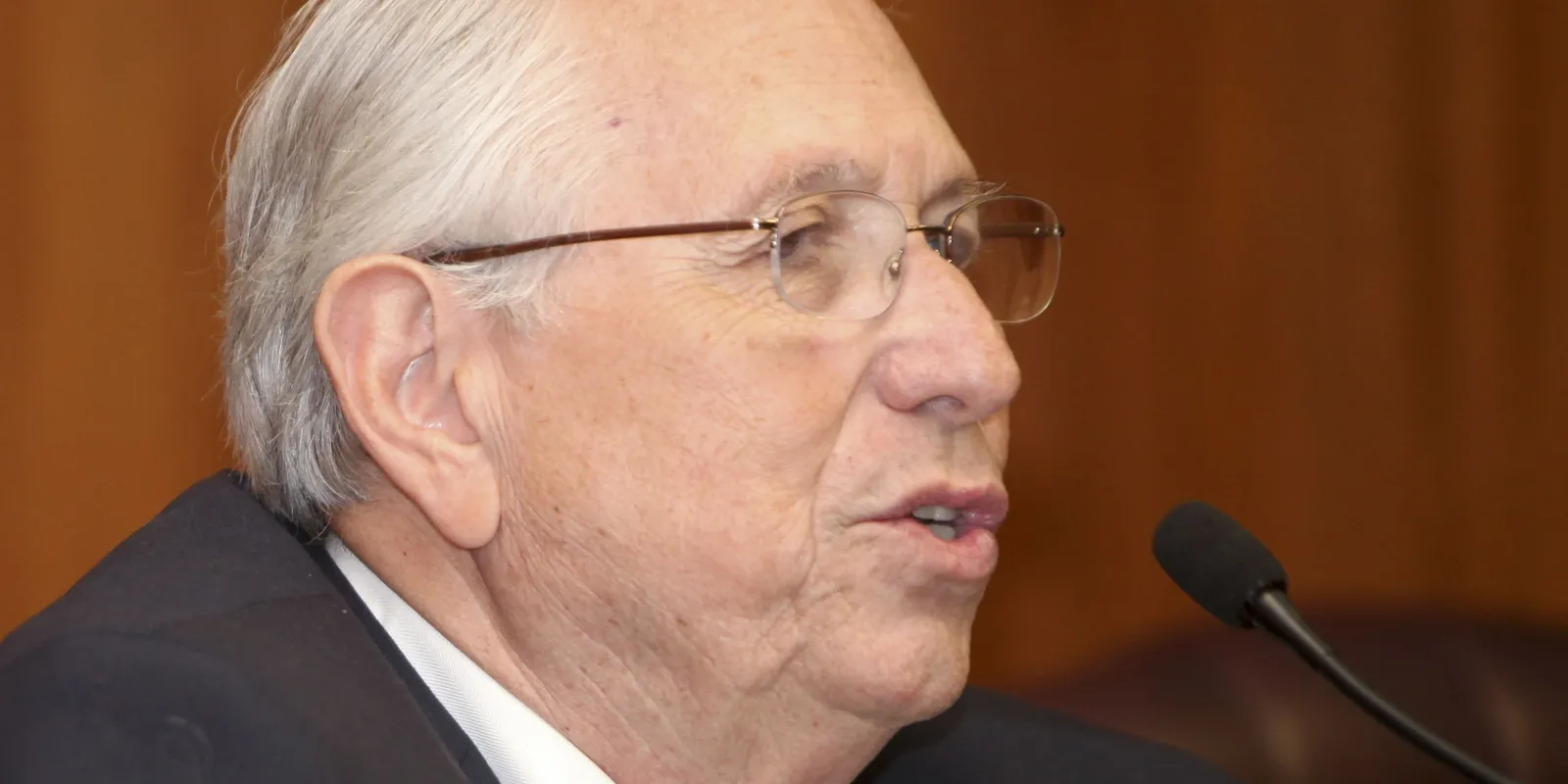 Image for City Council member laughs off Centurylink representative [telecom] 