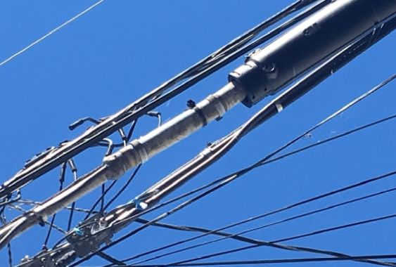 Image for Verizon workers can now be fired if they fix copper phone lines [telecom] 