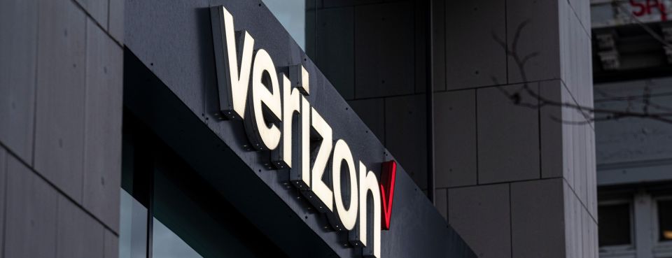 Image for States Raise Concerns Over Verizon's $6.25 Billion TracFone Bid [telecom] 