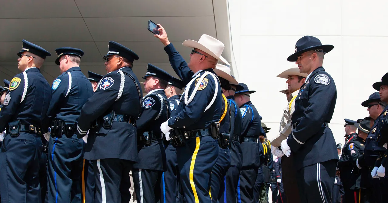 Image for Cellebrite Now Says It Can Unlock Any iPhone for Cops [telecom] 