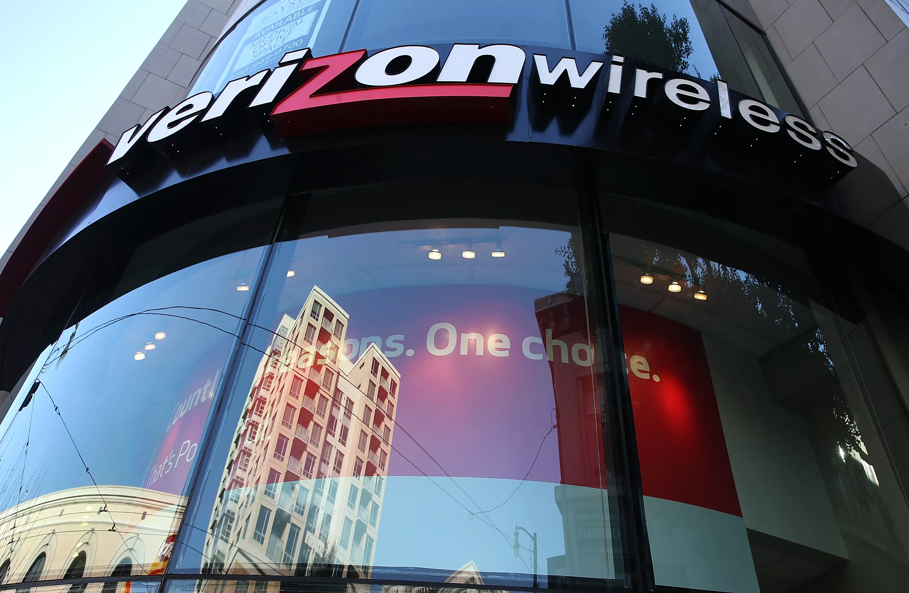 Image for Verizon now lets you add multiple phone numbers to a single device [telecom] 
