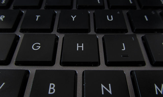 Image for FBI allays some critics with first use of new mass-hacking warrant [telecom] 