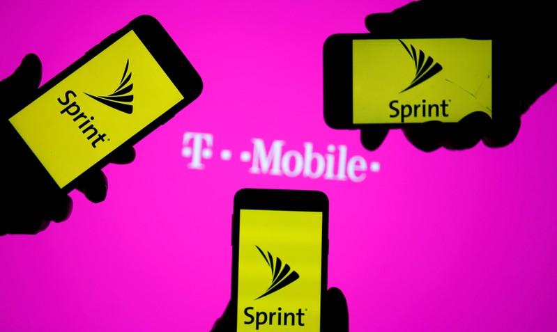 Image for Telecom analyst says approval for Sprint/T-Mobile deal less likely [telecom] 
