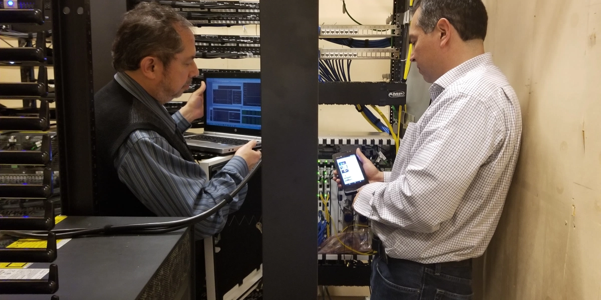 Image for How Verizon Is Using Navy Radio Bands to Avoid a Data Crunch [telecom] 