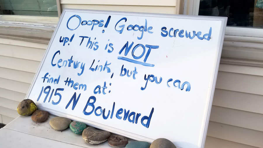 Image for Idaho Mom makes sign after CenturyLink customers show up at her doorstep [telecom] 