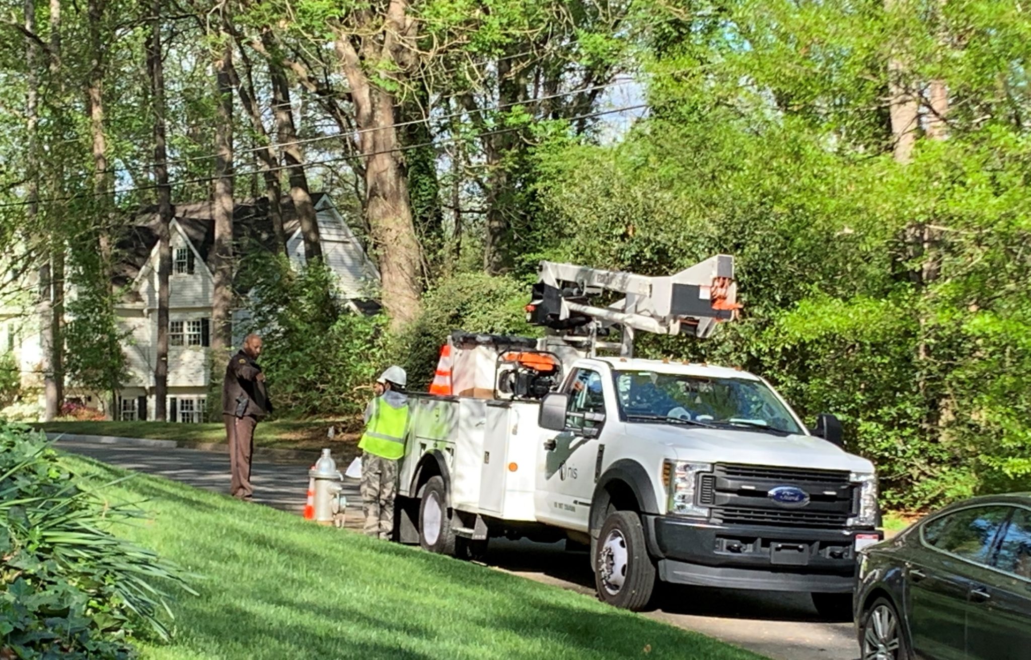 Image for GA: Sandy Springs orders installation of Verizon 5G poles to halt indefinitely, citing pandemic [telecom] 