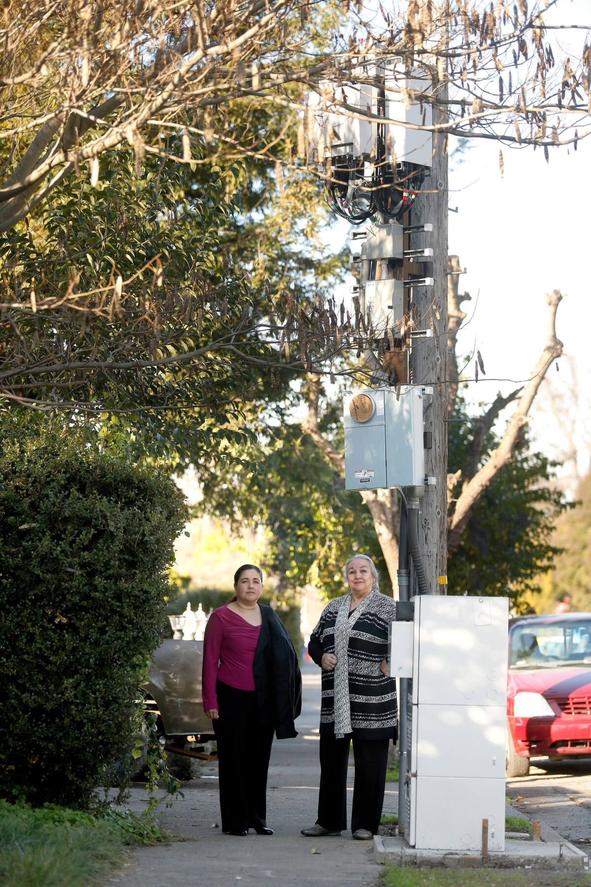 Image for Santa Rosa's 'pause' apparently powerless in curbing disputed Verizon installations [telecom] 
