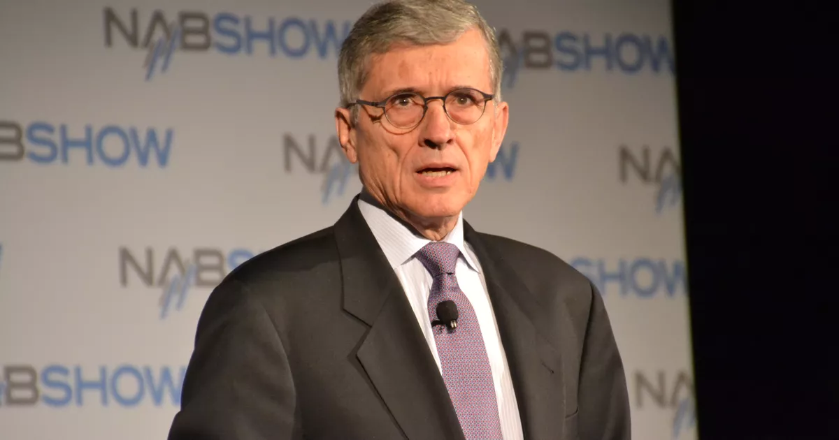 Image for FCC strikes in Net neutrality war: Run Internet like a utility [telecom] 