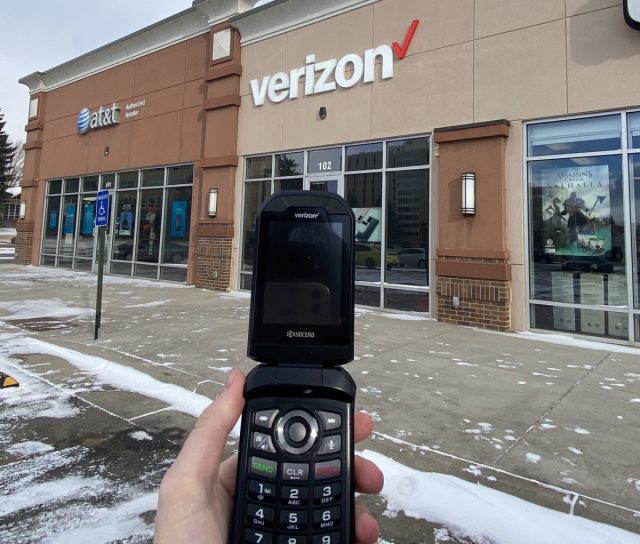 Image for Why I downgraded my phone and you should too [telecom] 