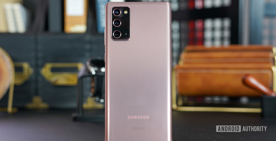 Image for 7 smartphone trends that really should stop in 2021 [telecom] 