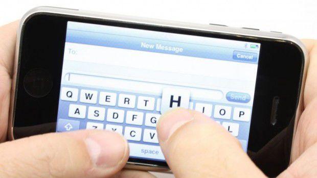 Image for FCC decides text messaging isn't broken and doesn't need fixing [telecom] 
