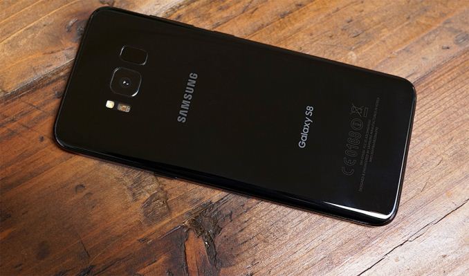 Image for Hands On With Samsung's Galaxy S8 and S8+: Taller Screens and Slimmer Bezels [telecom] 