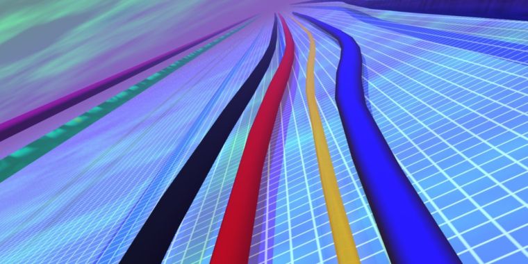 Image for FCC admits mobile canâ€™t replace home Internet,  wonâ€™t lower speed standard 