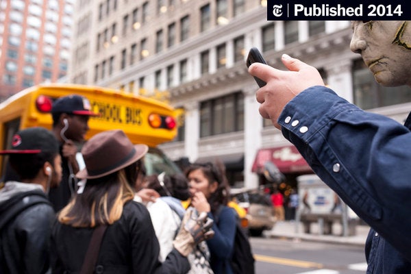 Image for With School Ban Nearing End, New York City Works on How and When to Allow Cellphones 